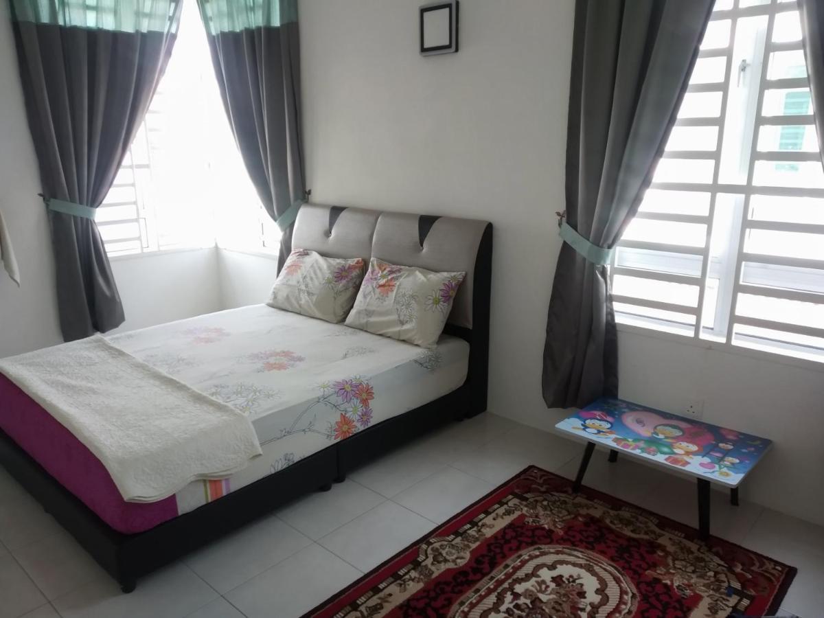 Fathullah'S Homestay Алор Сетар Екстериор снимка