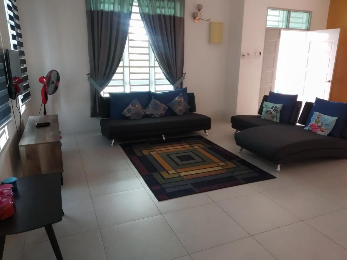 Fathullah'S Homestay Алор Сетар Екстериор снимка