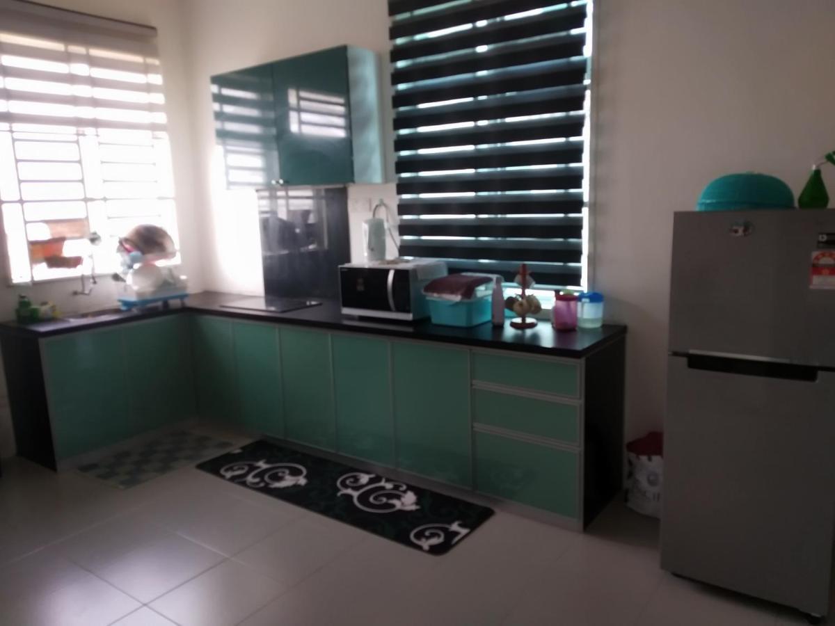 Fathullah'S Homestay Алор Сетар Екстериор снимка
